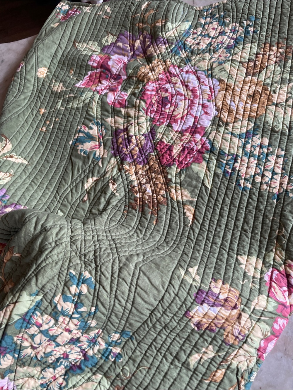 C & F Quilted Cotton Throw